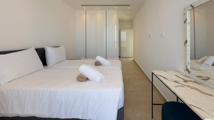 Image No.19-4 Bed Villa / Detached for sale