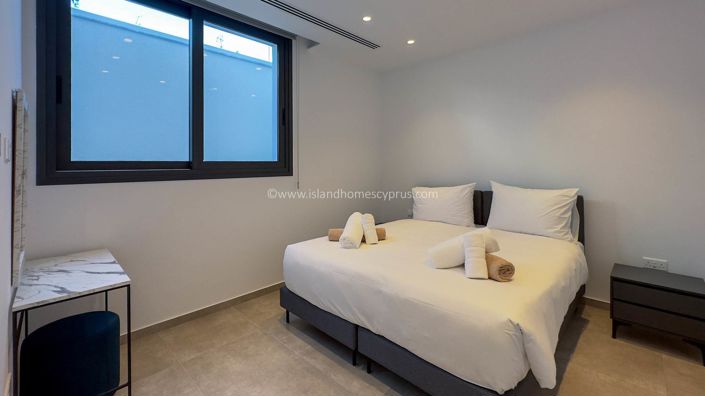 Image No.24-4 Bed Villa / Detached for sale