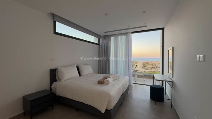 Image No.28-4 Bed Villa / Detached for sale