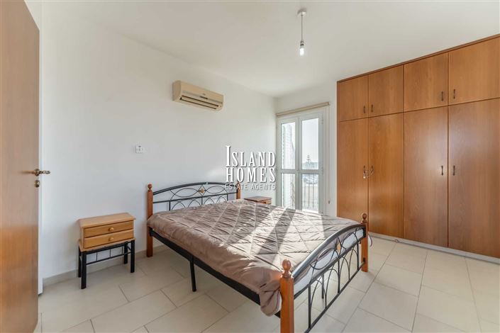 Image No.23-3 Bed Townhouse for sale