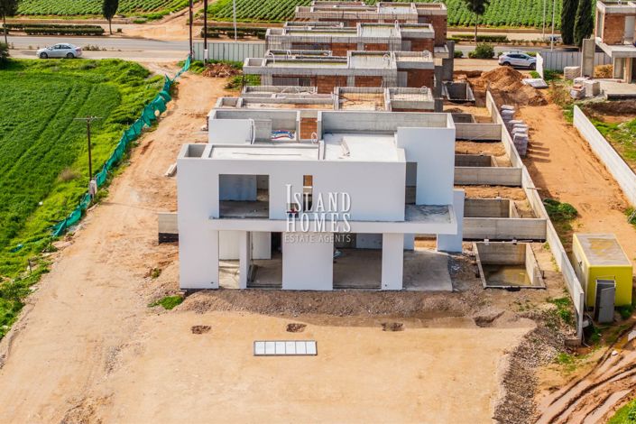 Image No.14-3 Bed Villa / Detached for sale