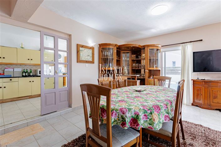 Image No.11-4 Bed Bungalow for sale