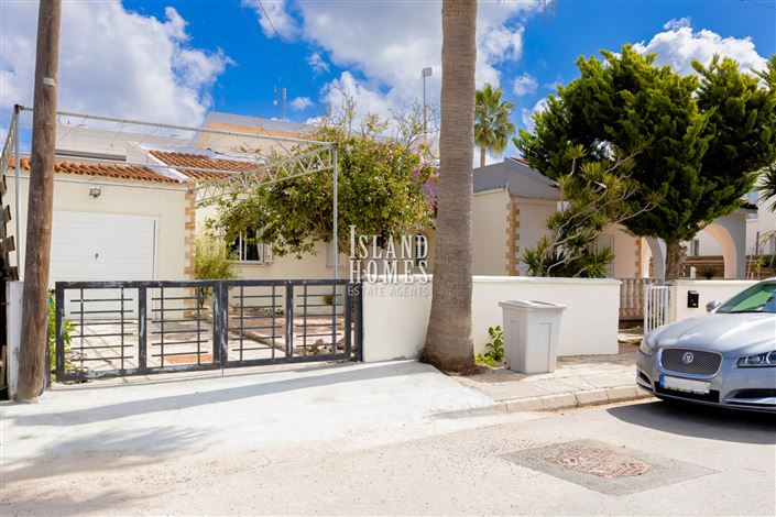 Image No.32-4 Bed Bungalow for sale