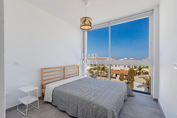 Image No.14-2 Bed Apartment for sale