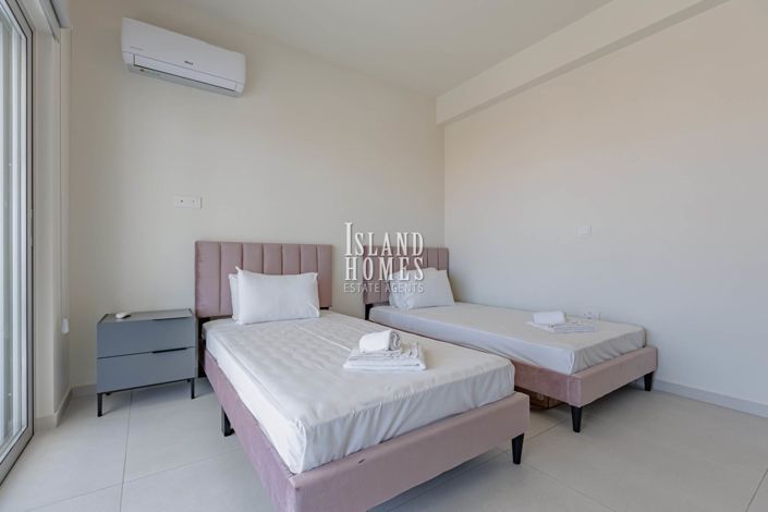 Image No.20-2 Bed Apartment for sale