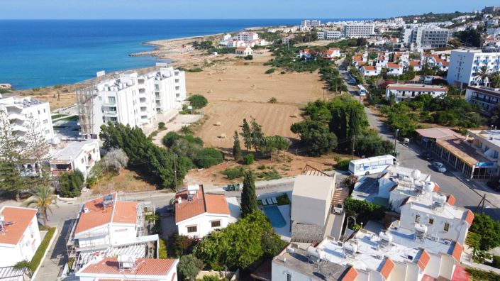 Image No.2-Villa / Détaché de 7 chambres à vendre à Famagusta