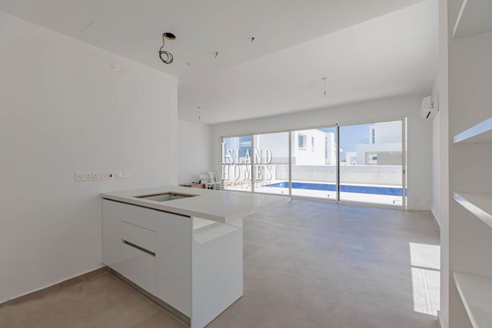 Image No.10-3 Bed Villa / Detached for sale