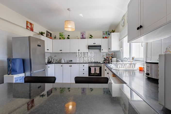 Image No.9-3 Bed Apartment for sale