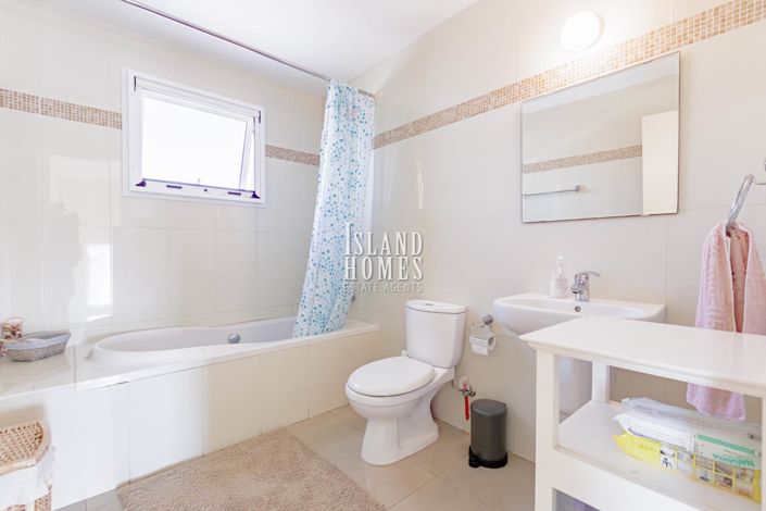 Image No.23-Villa / Détaché de 3 chambres à vendre à Ayia Thekla