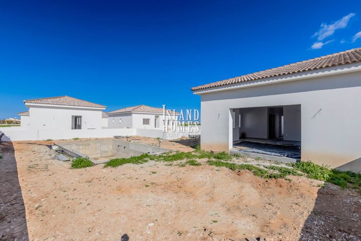 Image No.7-2 Bed Property for sale