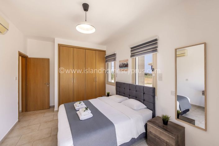 Image No.26-3 Bed Villa / Detached for sale