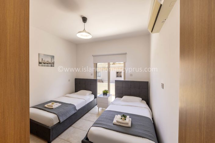 Image No.28-3 Bed Villa / Detached for sale