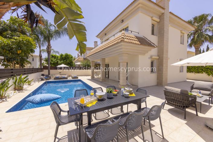 Image No.4-3 Bed Villa / Detached for sale