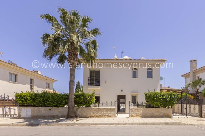 Image No.7-3 Bed Villa / Detached for sale