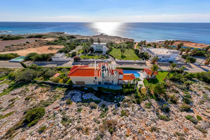 Image No.11-4 Bed Villa / Detached for sale