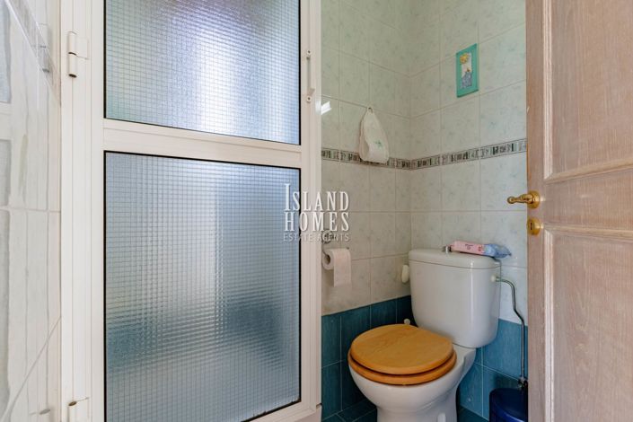 Image No.47-4 Bed Villa / Detached for sale