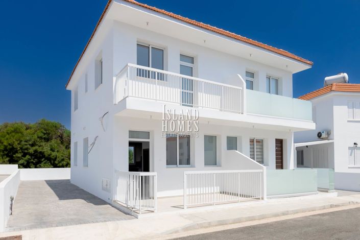 Image No.3-2 Bed Townhouse for sale