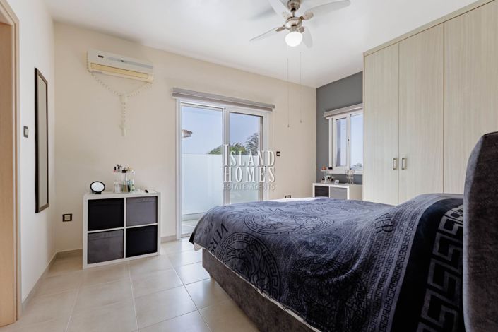 Image No.18-3 Bed Villa / Detached for sale