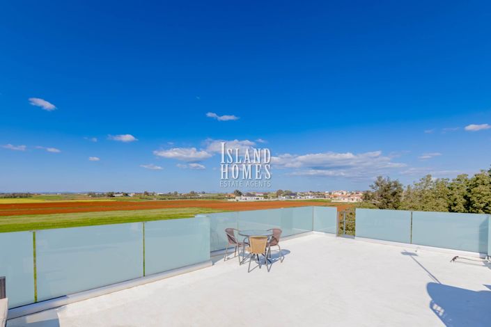 Image No.31-3 Bed Villa / Detached for sale