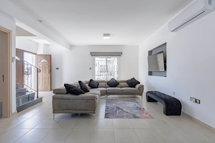 Image No.10-3 Bed Villa / Detached for sale