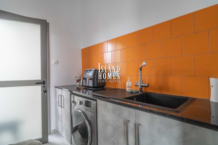 Image No.11-3 Bed Bungalow for sale