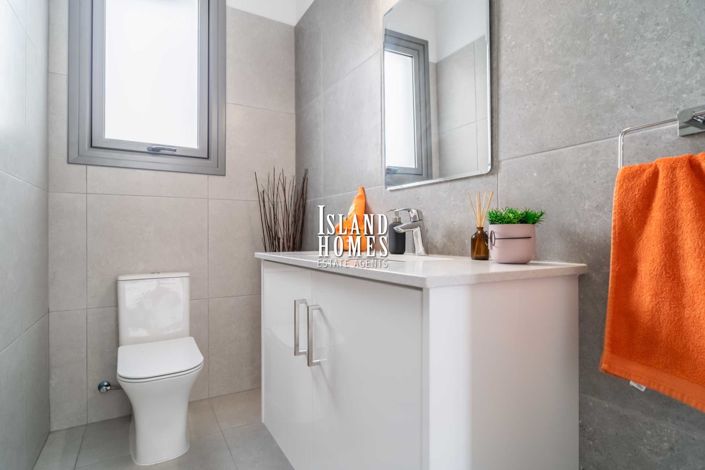 Image No.14-3 Bed Bungalow for sale