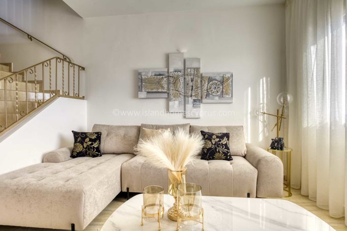 Image No.3-2 Bed Townhouse for sale