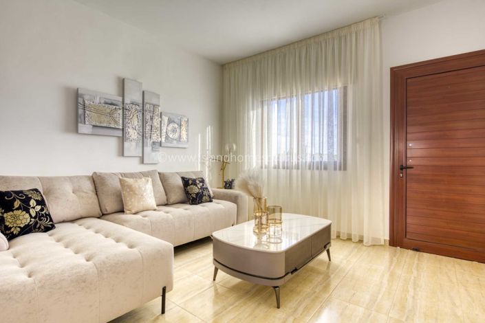 Image No.8-2 Bed Townhouse for sale