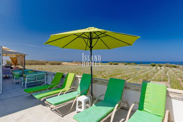 Image No.12-5 Bed Villa / Detached for sale