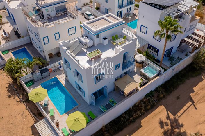 Image No.14-5 Bed Villa / Detached for sale