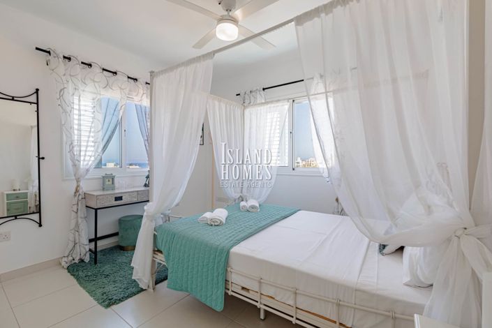 Image No.29-5 Bed Villa / Detached for sale