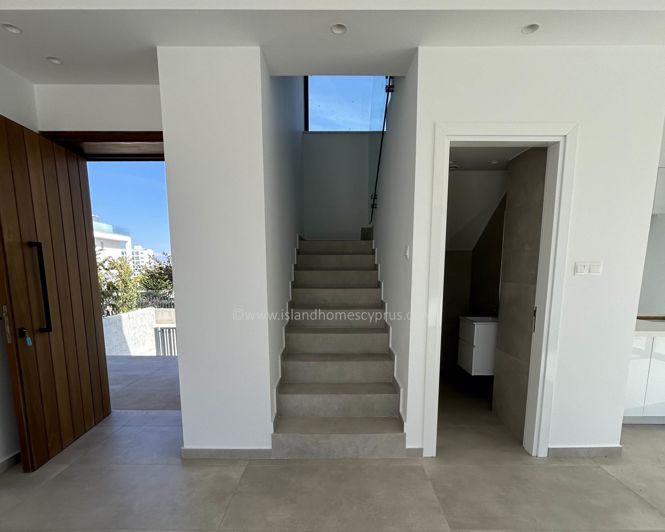 Image No.12-4 Bed Villa / Detached for sale