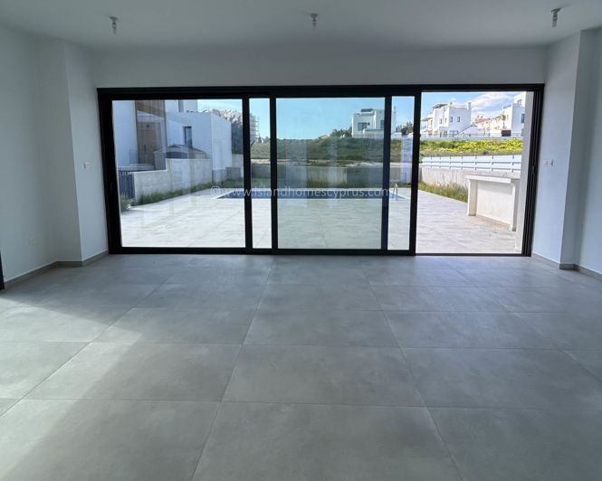 Image No.5-4 Bed Villa / Detached for sale