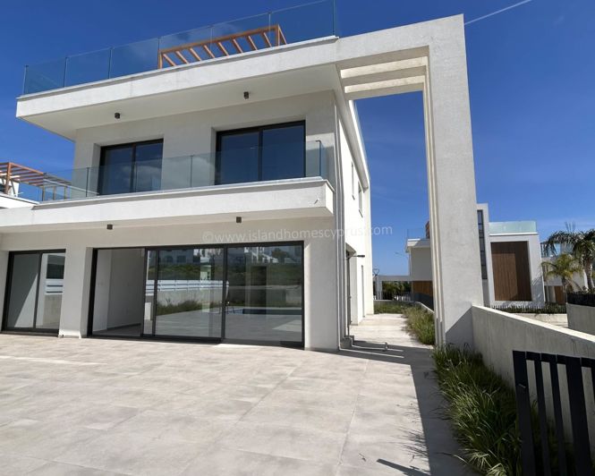 Image No.6-4 Bed Villa / Detached for sale