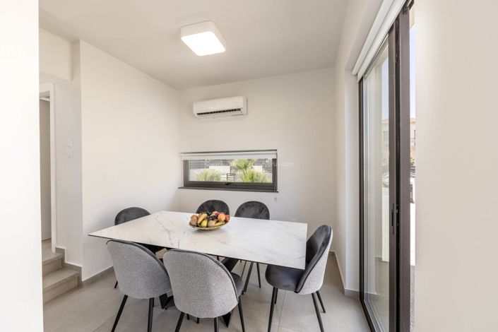 Image No.11-3 Bed Villa / Detached for sale