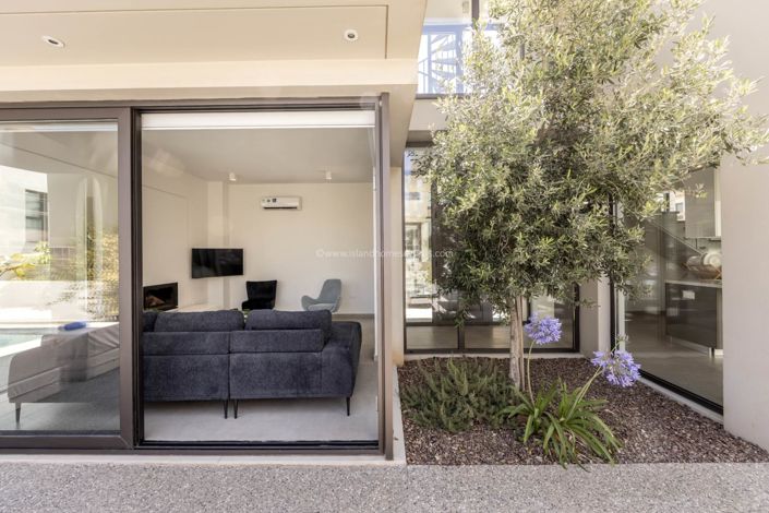 Image No.13-3 Bed Villa / Detached for sale