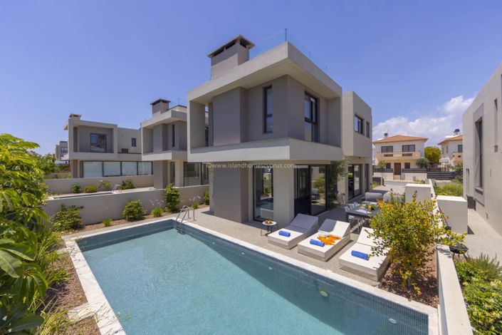 Image No.7-3 Bed Villa / Detached for sale