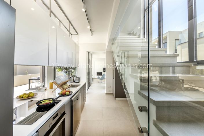 Image No.9-3 Bed Villa / Detached for sale