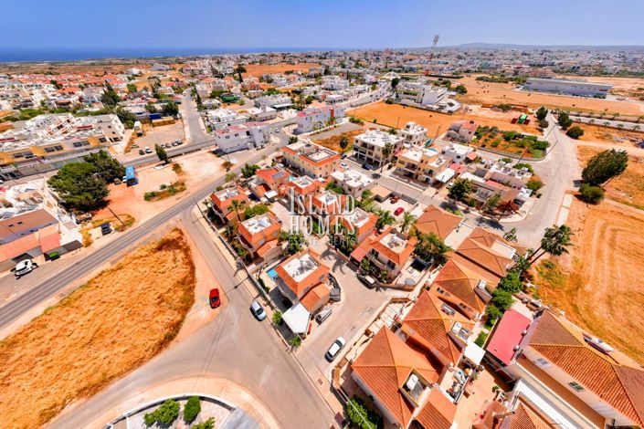 Image No.19-Propriété de 3 chambres à vendre à Deryneia