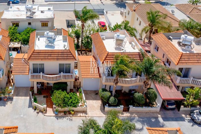 Image No.34-Propriété de 3 chambres à vendre à Deryneia