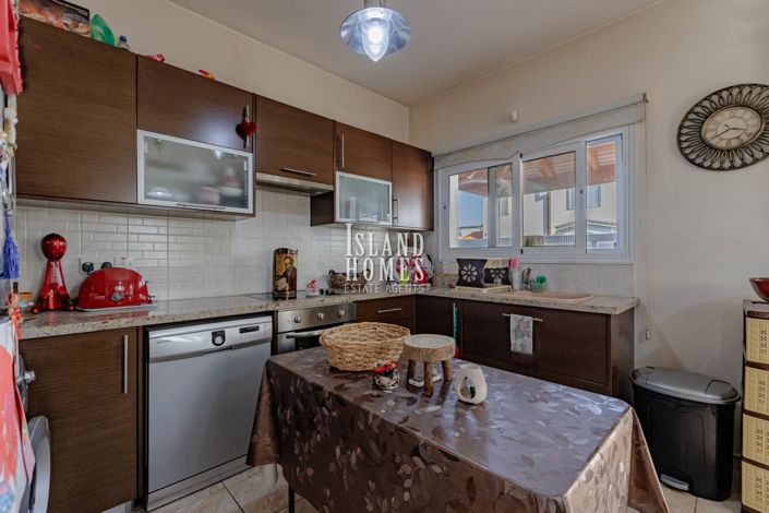 Image No.11-3 Bed Villa / Detached for sale