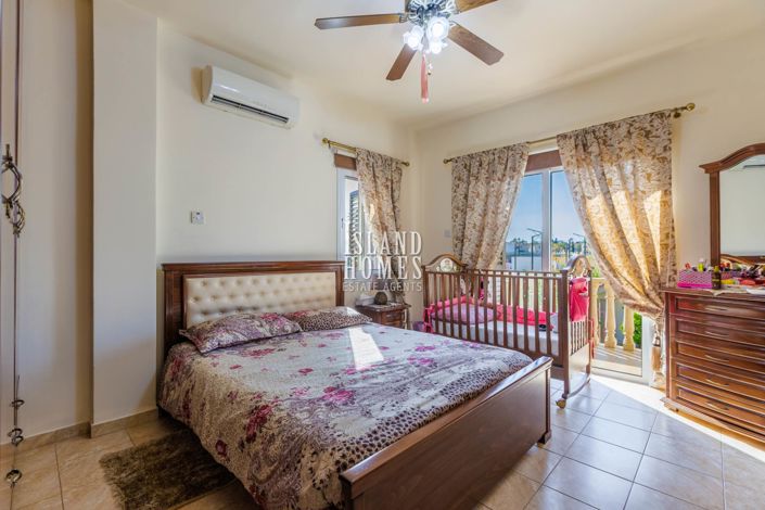 Image No.16-3 Bed Villa / Detached for sale