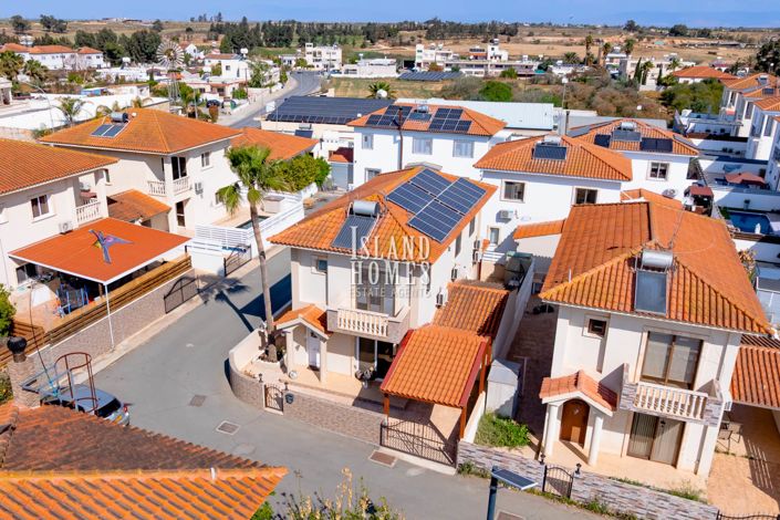 Image No.27-3 Bed Villa / Detached for sale