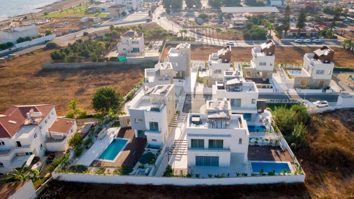 Image No.13-4 Bed Villa / Detached for sale