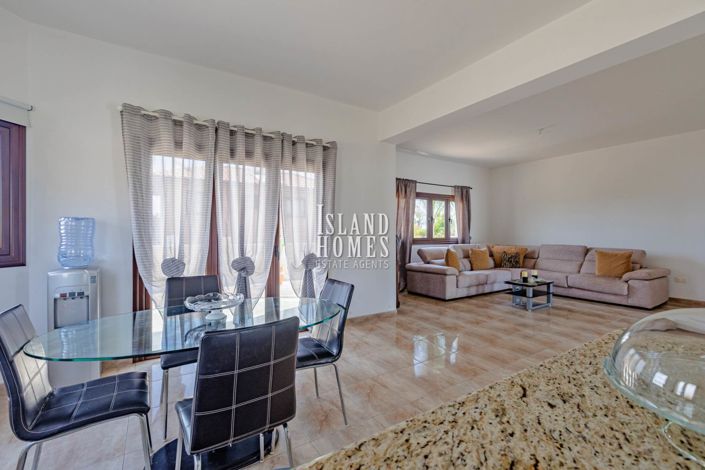 Image No.11-4 Bed Villa / Detached for sale