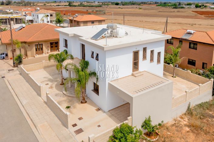 Image No.7-4 Bed Villa / Detached for sale