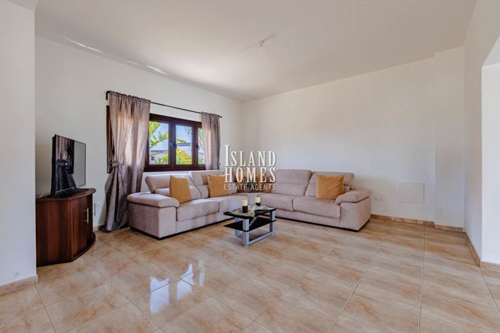 Image No.10-4 Bed Villa / Detached for sale