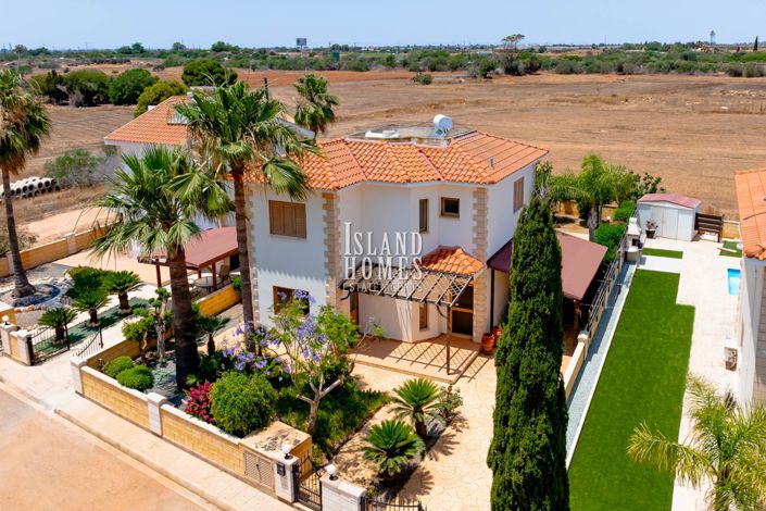 Image No.4-3 Bed Villa / Detached for sale