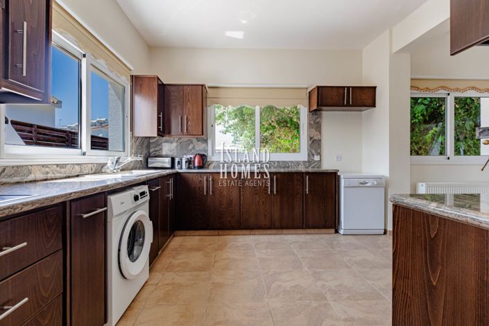 Image No.17-3 Bed Villa / Detached for sale