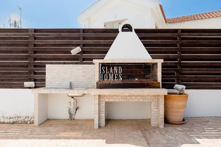 Image No.18-3 Bed Villa / Detached for sale